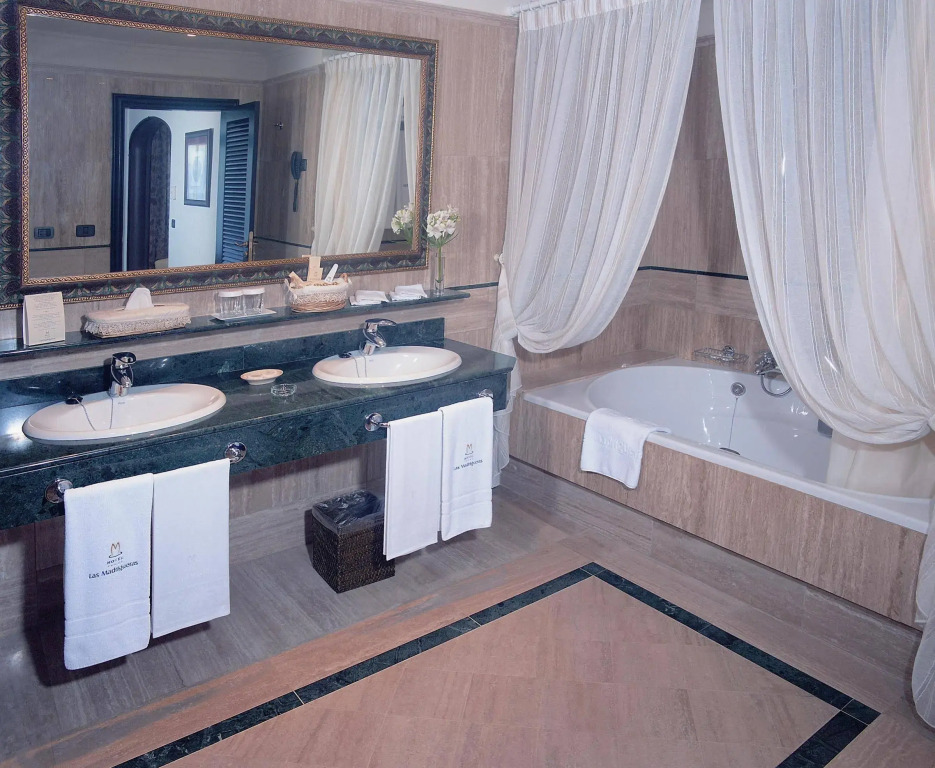 1881 Tenerife Madrigueras Golf Hotel