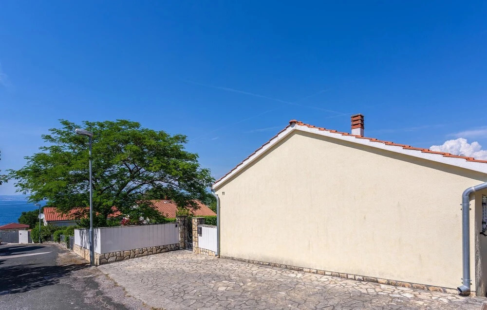 Beautiful Home in Njivice With Wifi and 3 Bedrooms