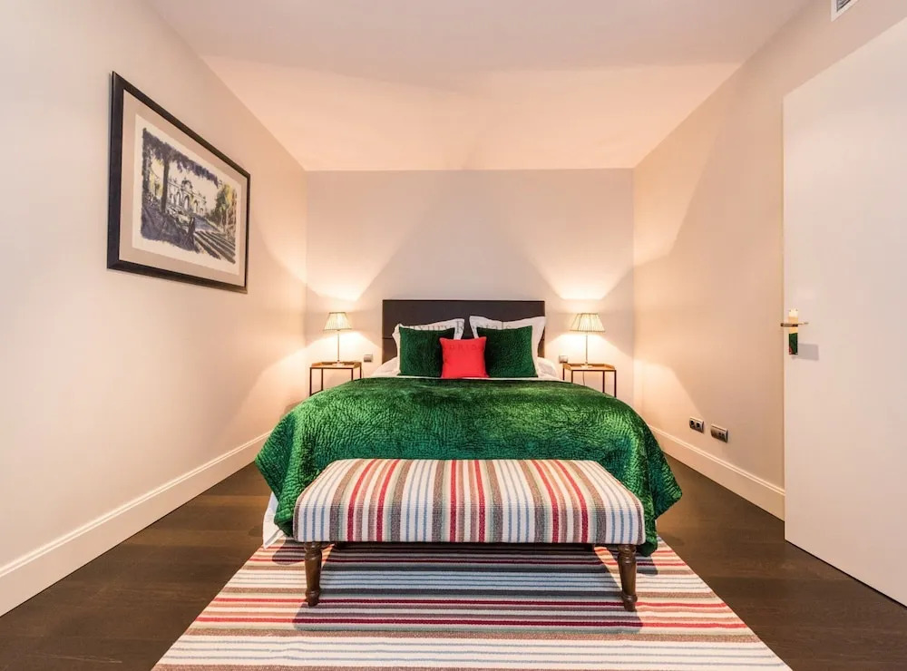 2 bedrooms Golden Mile barrio Salamanca ( Serrano I )