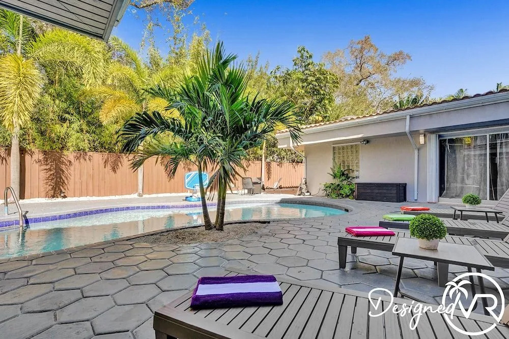 Modern 7 Br With Private Heated Pool