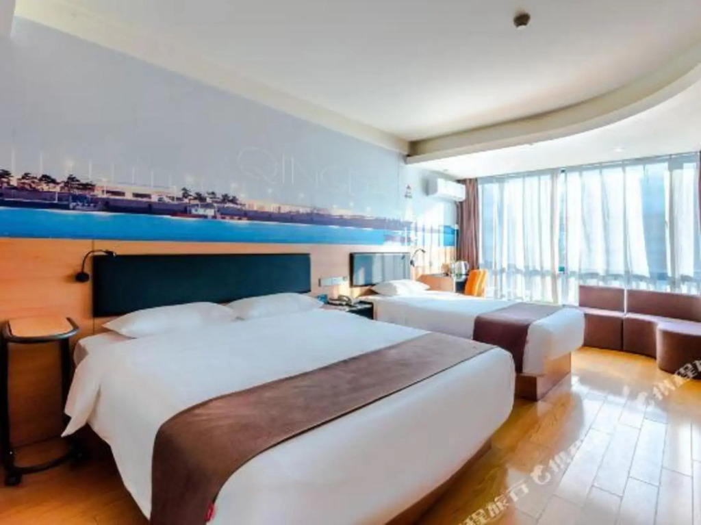 Super 8 Hotel Qingdao KuiLung