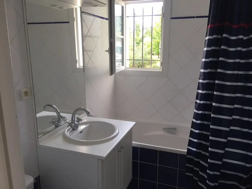 Charming House 300m Away From a 18 Holes Golf Course and Only 15 km From Orlã©ans