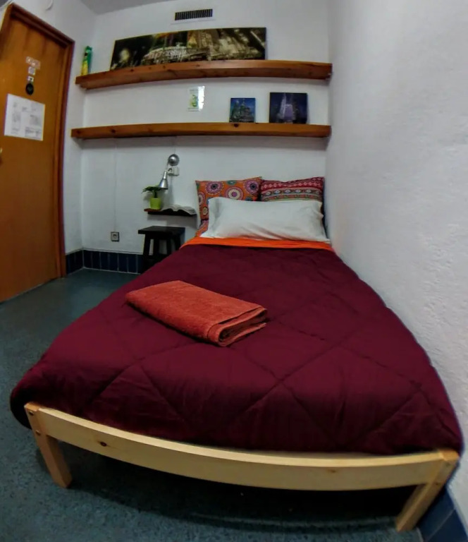 X Hostel Alicante