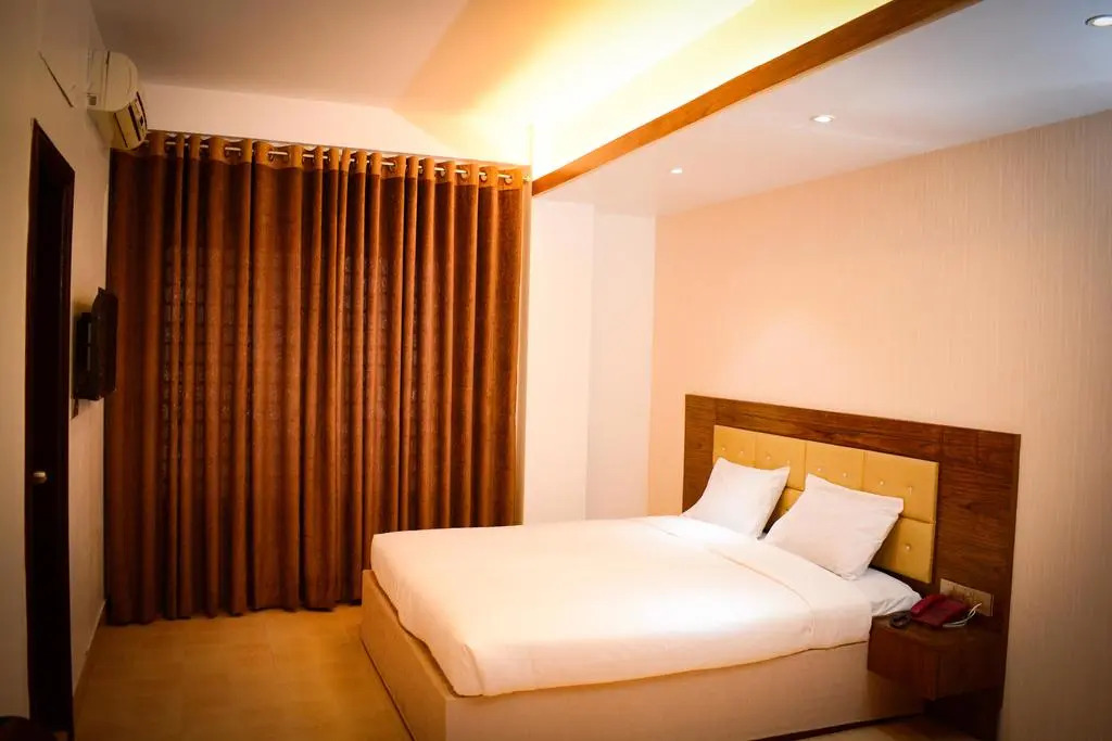 Favour Inn International