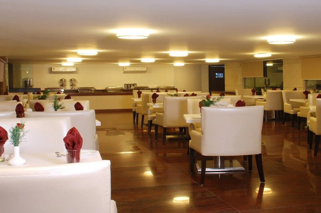 Hotel Africa Avenue - Greater Kailash 1