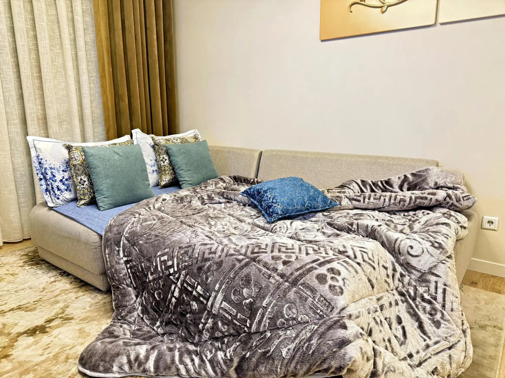 Royal Rentals (Роял Ренталс) на улице Янги Алмазар 11В
