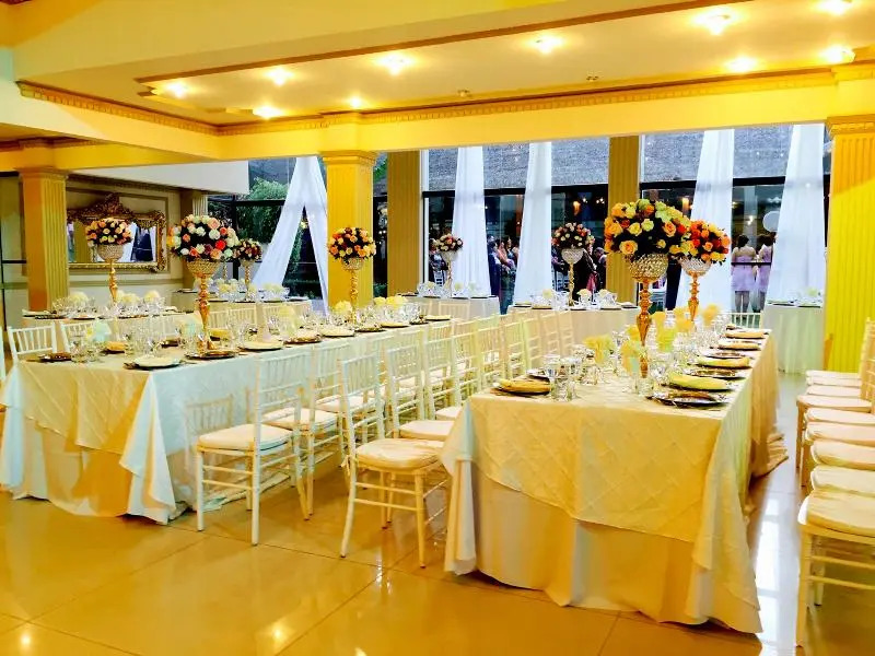 Hotel La Colonia