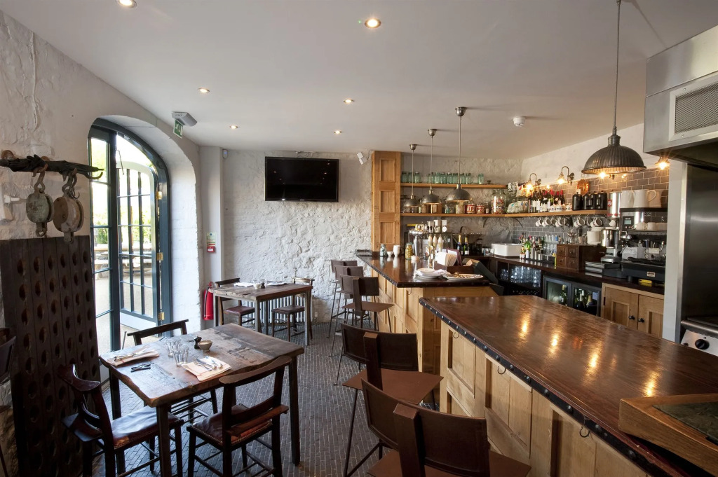 The Wheatsheaf Inn