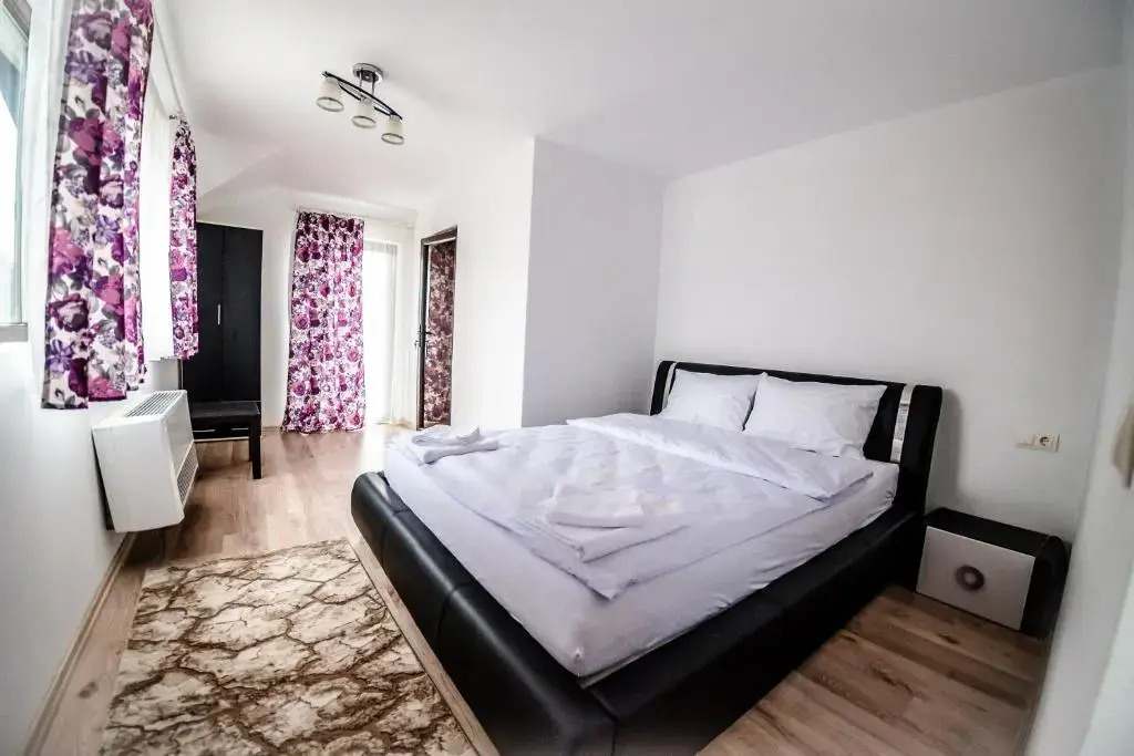 Regal Guest House