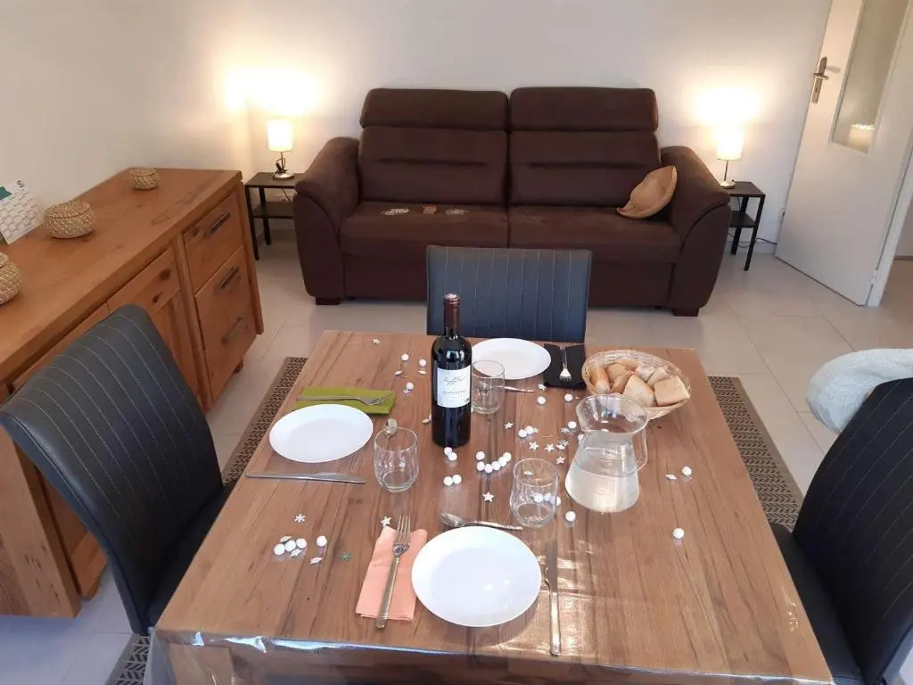 Appartement Fréjus, 1 pièce, 2 personnes - FR-1-226A-69