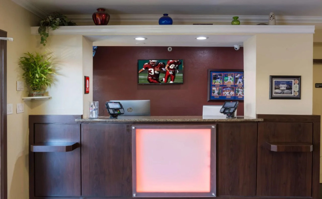 Red Roof Inn Arlington - Entertainment District