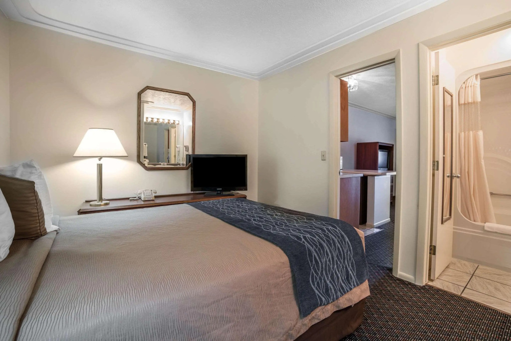 Rodeway Inn & Suites Pronghorn Lodge Lander
