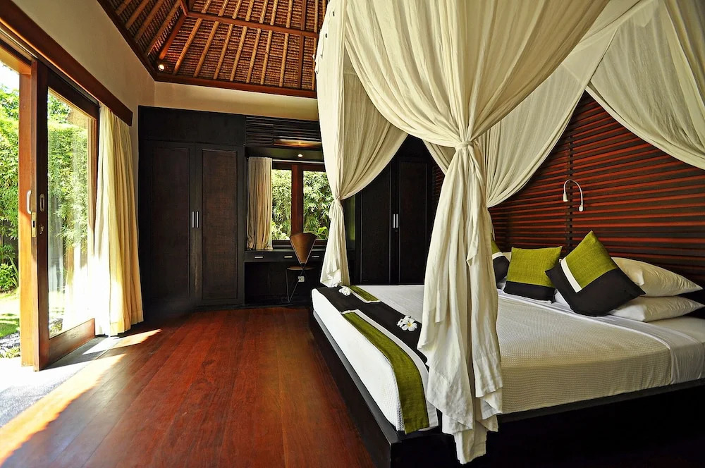 Two Bedrooms Villa With Private Pool, Large Landscape Garden and Kitchen