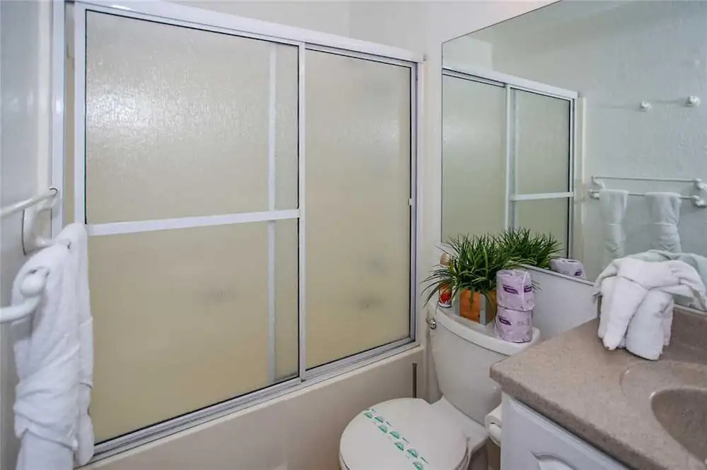 Affordable Lakeview Condo