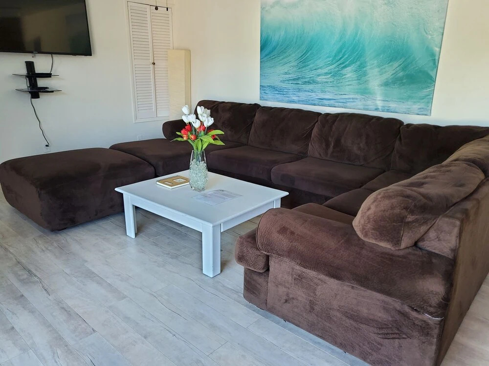 Sunrise Rooftop Condo 3 Bedrooms 1 Bathroom Condo
