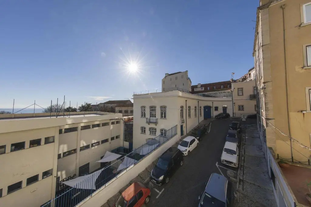 Spacious 4bdr River View