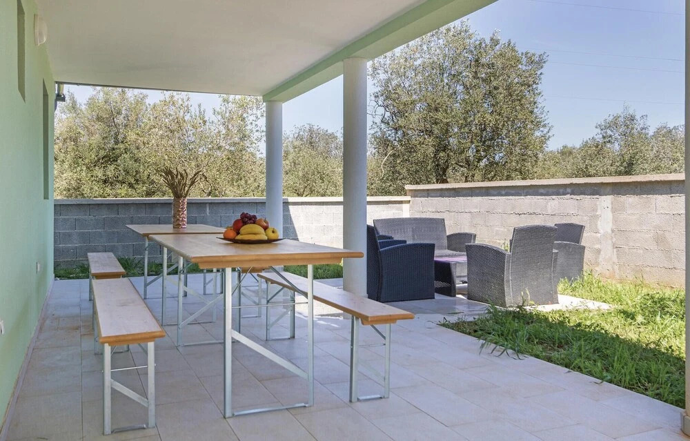 Four-Bedroom Holiday Home In Fazana