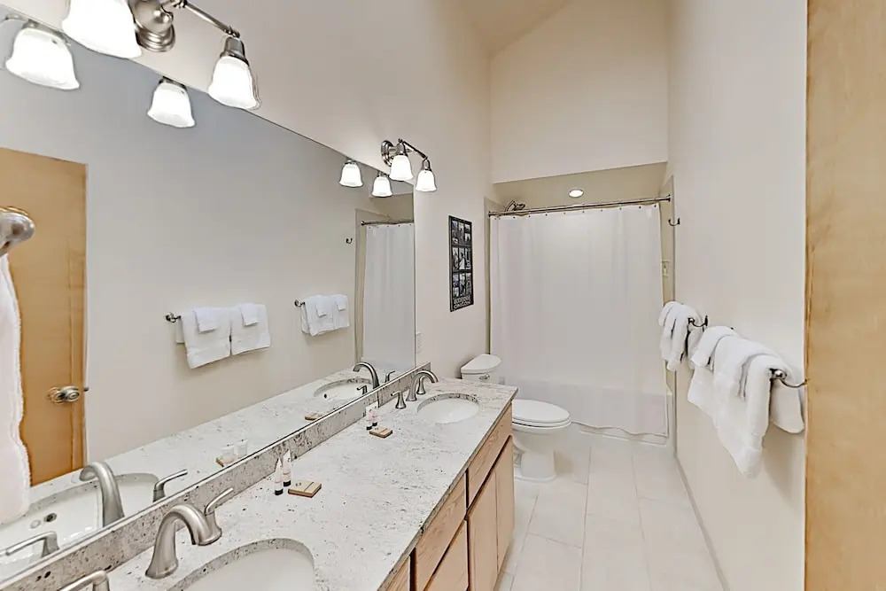 New Listing! Sunny & Wooded Oasis W/ Pool & Bikes 3 Bedroom Condo