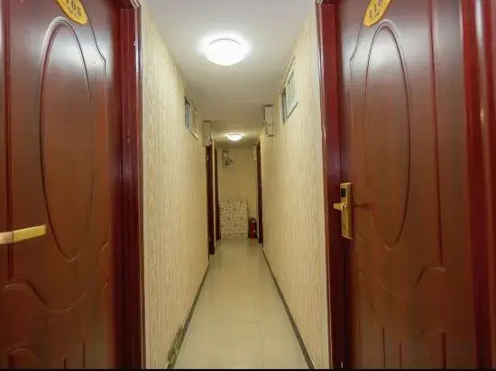 Warm Hotel (Wuhan La Defense)