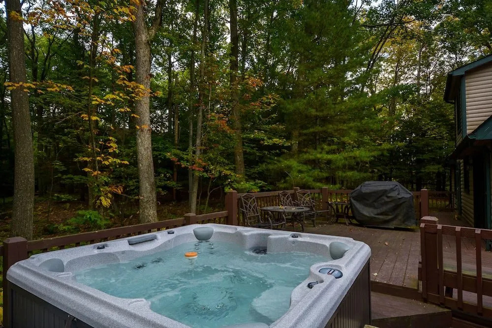 Swimming Bear Lodge