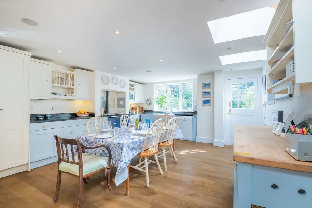 Sensational Wandsworth Home by King George's Park