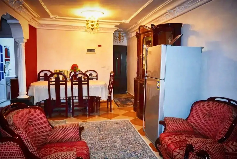 Room in Apartment - Best Price In Downtown, Walk Everywhere