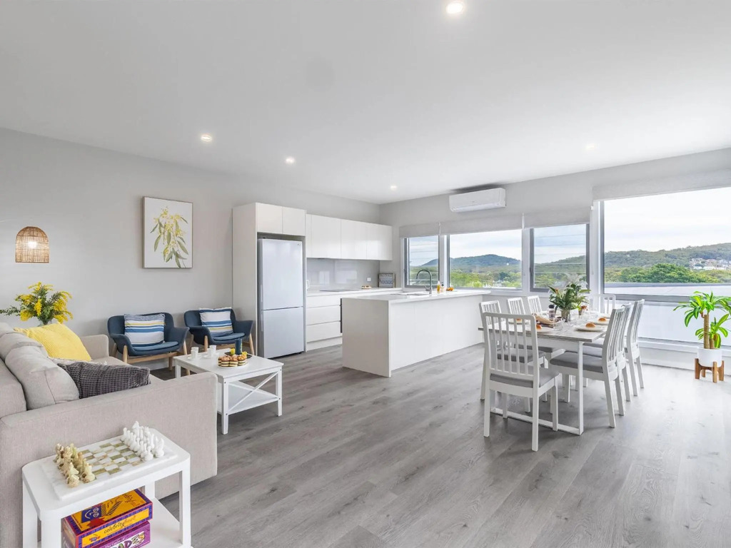 Fingal Bay Seabreeze Unit 2 16 Tuna Crescent
