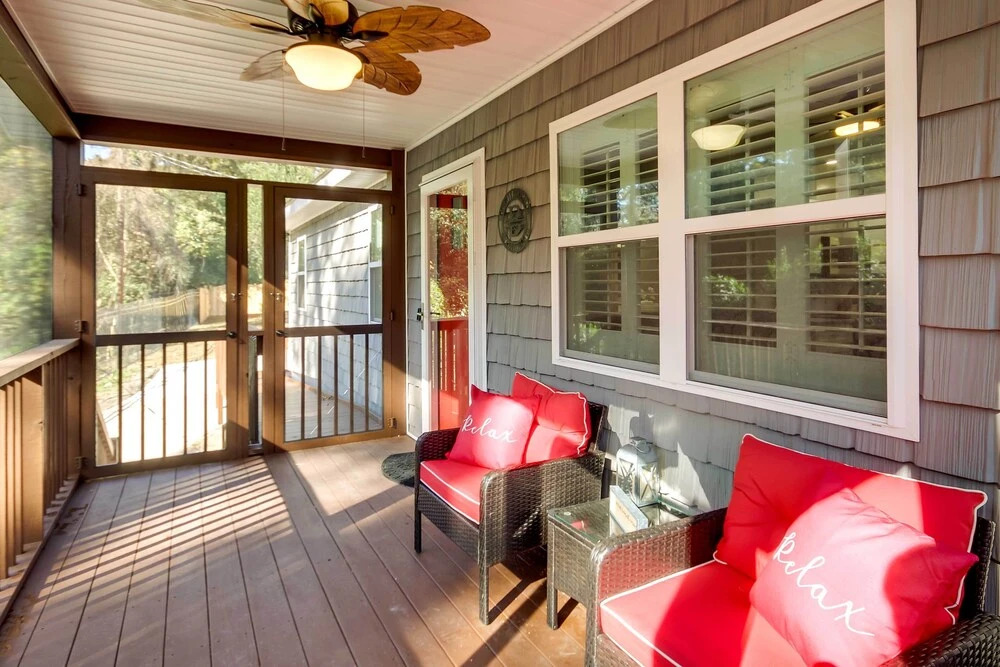 Step-free Home w/ Fire Pit - 3 Miles to Usc!