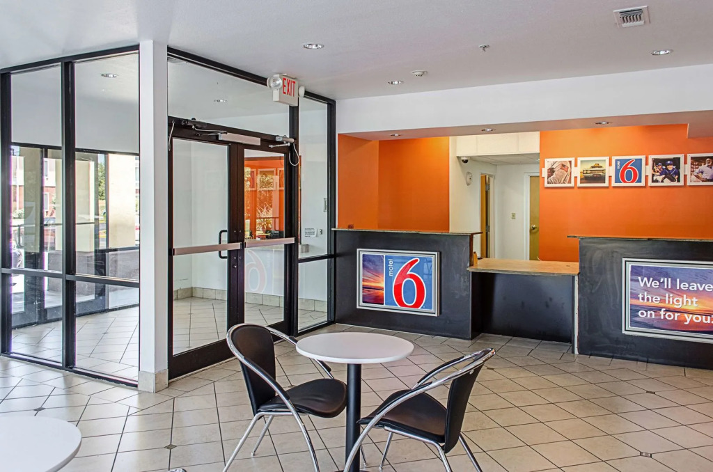 Quality Inn & Suites Biloxi - Ocean Springs