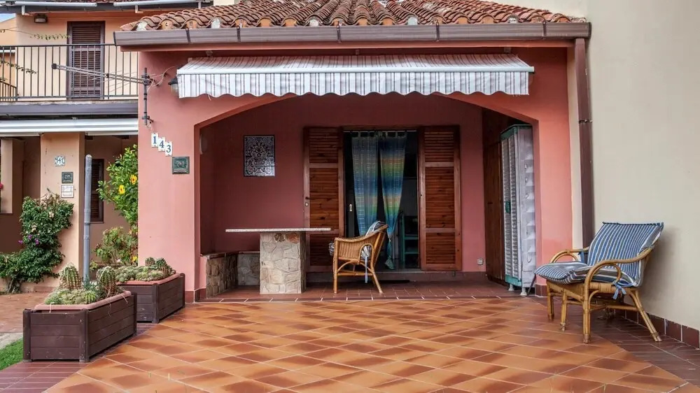 Villa 50 Metri Spiaggia Ottiolu Rea1