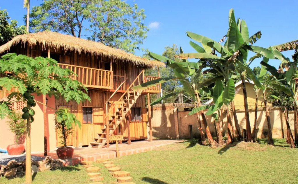 Jompou Villa