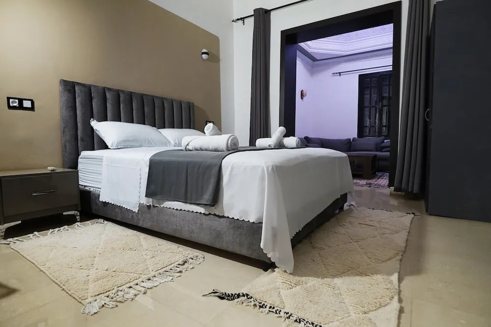 SOOFSTAY Guest-house