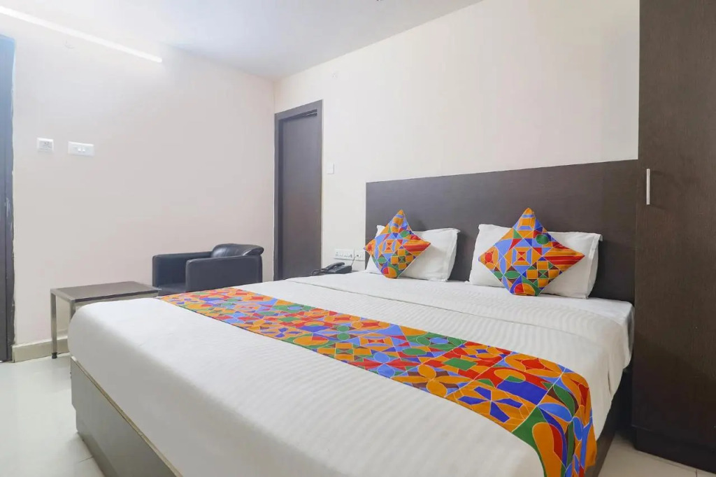 Fabhotel Akshara Innotel