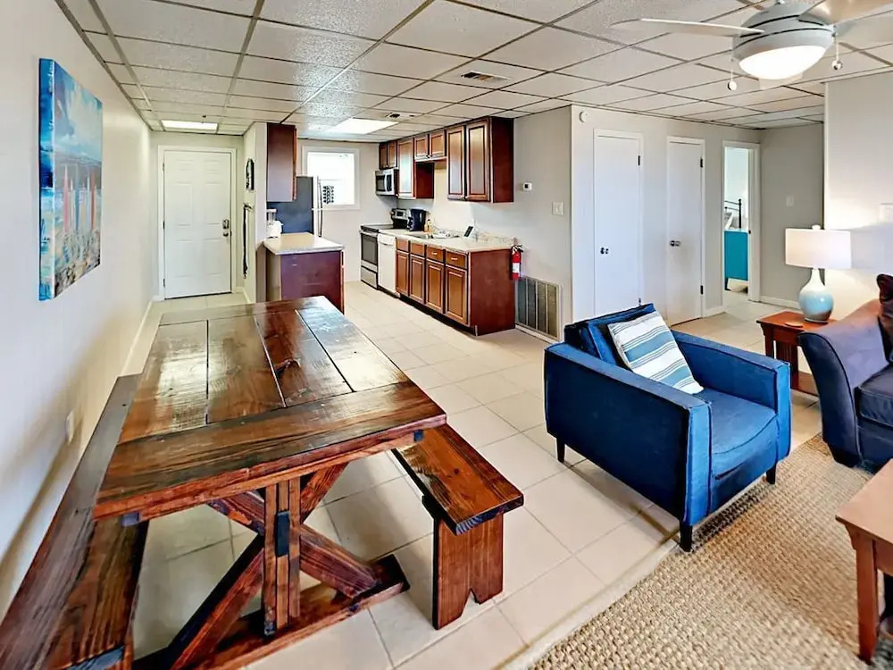 700 Island Retreat Rd - 2 Br Home