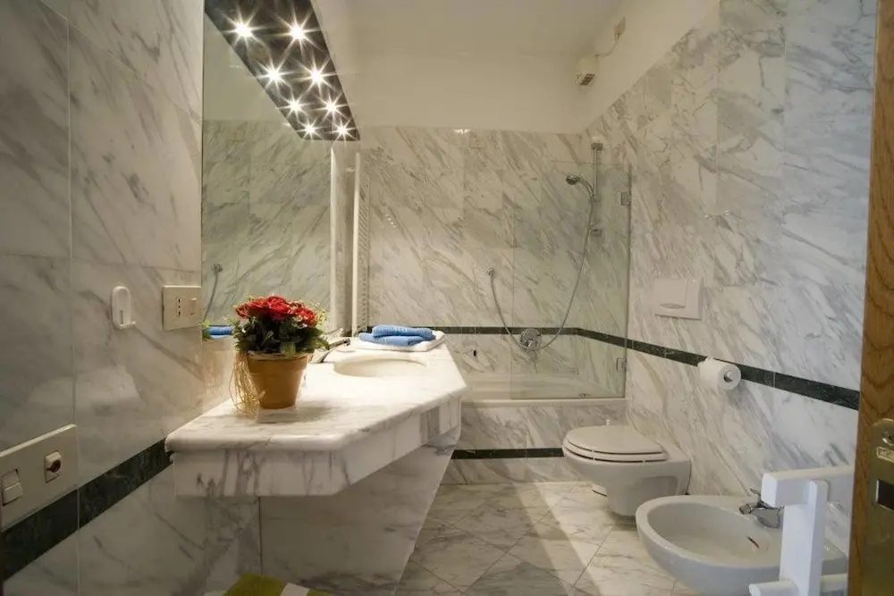 Lake Lugano 1 bed Apartment With Balcony