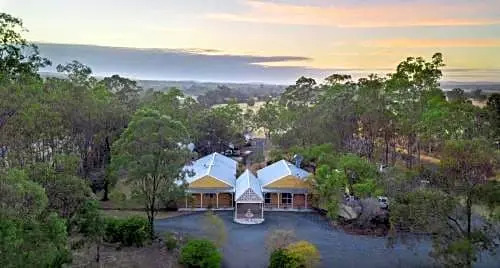 Lockyer Motel