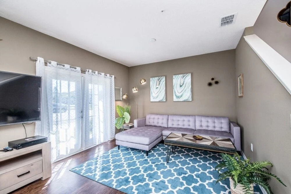 Amazing Townhome! - Lucaya Village - 8951SD