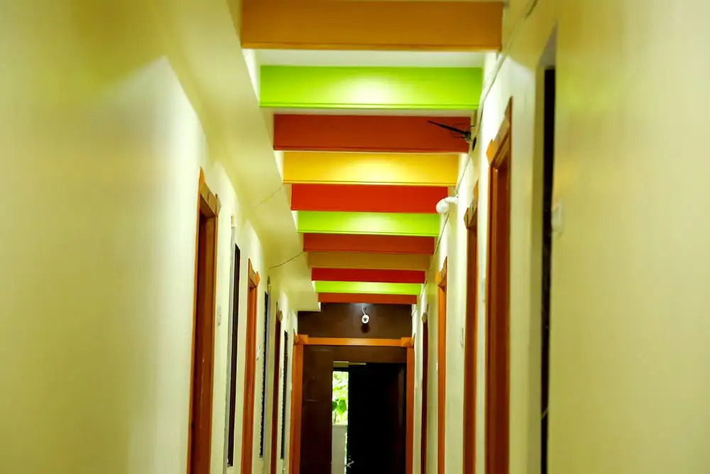 Divya Lodge & Hotel Rooms