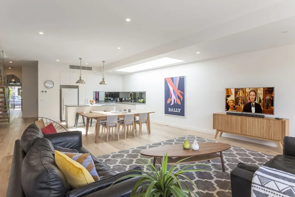 Boutique Stays - Contempo
