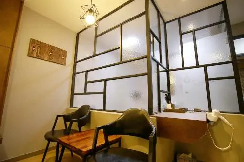 Hotel 7