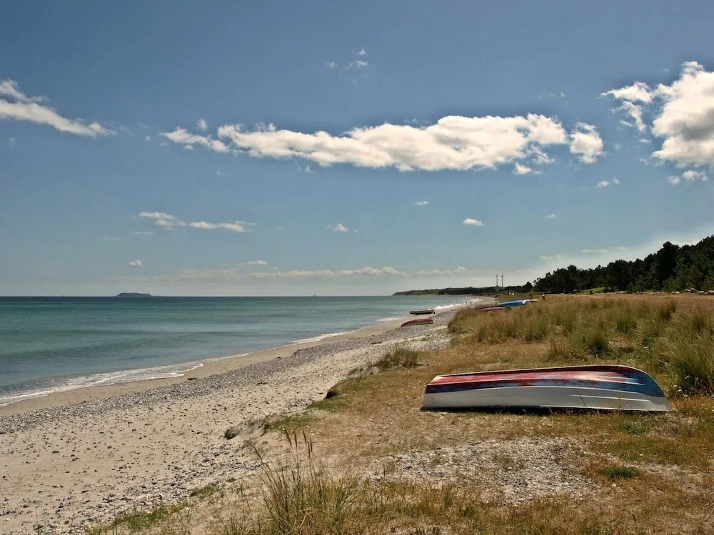 6 person holiday home in Glesborg-By Traum