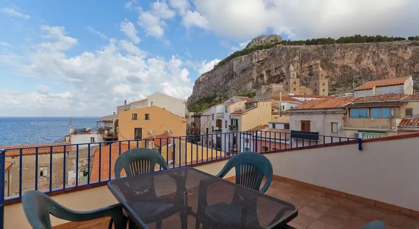 Cefalu Flats