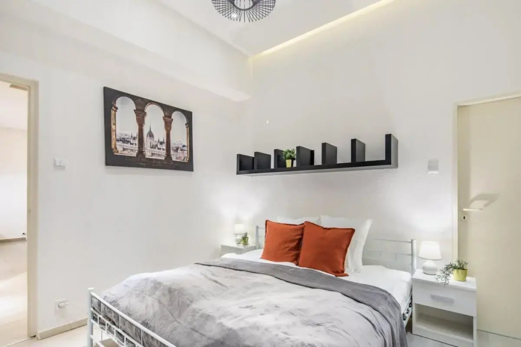 Grand Synagogue Dream Home
