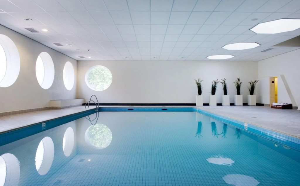 Holiday Inn Eindhoven Centre by IHG