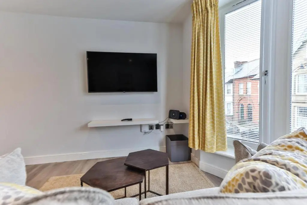 13 Belle House - Apartment 2