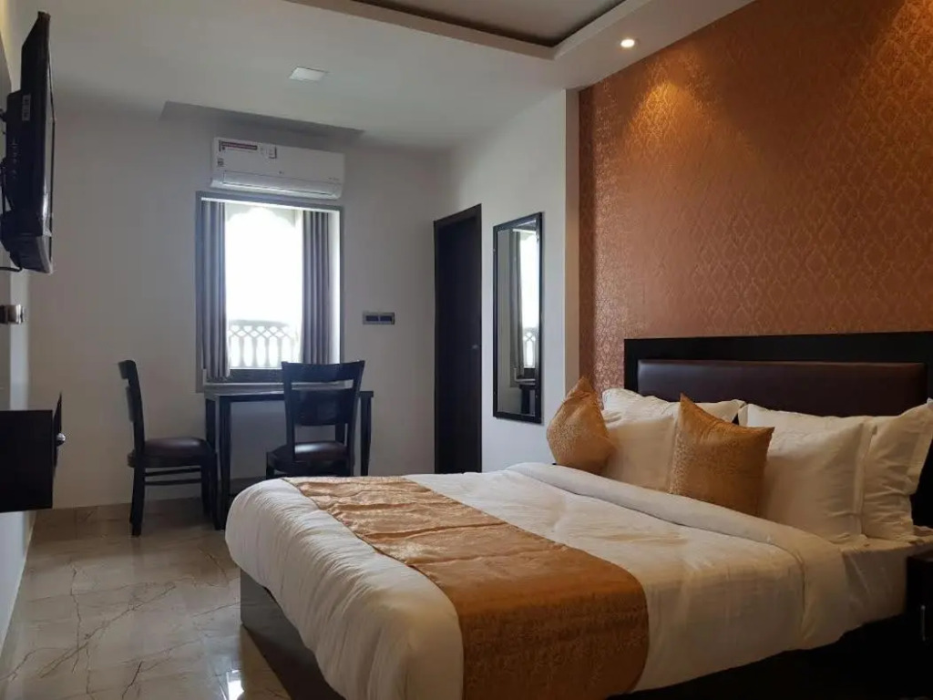 Hotel O Grand Lotus Inn