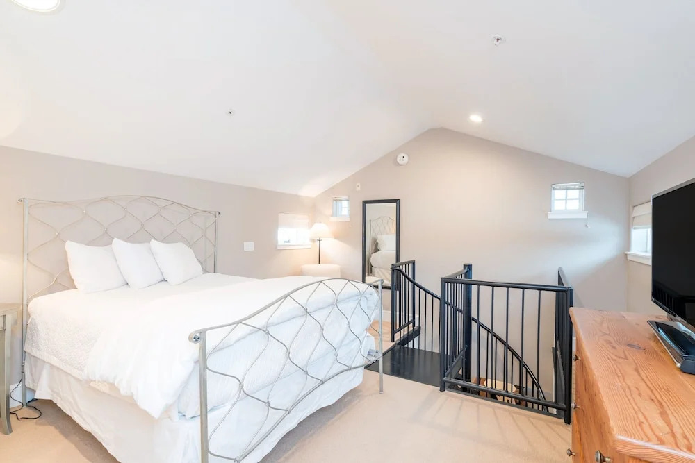 River Club 308 3 Bedroom Condo by Alpine Lodging Telluride