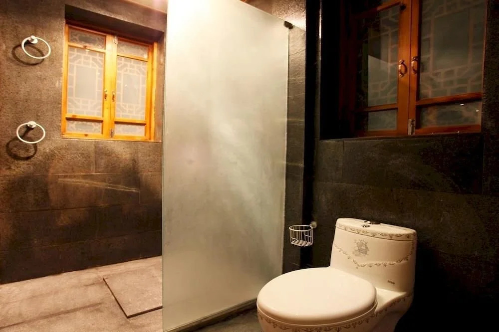 Lijiang Yanlan Cuishe Boutique Inn