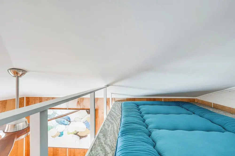 Walk to Harry Harris Beach: Modern Coastal Escape!
