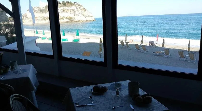 Le Roccette Mare